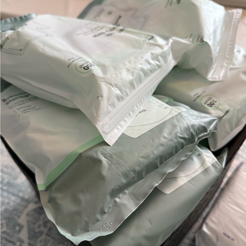 Motif Medical Breastmilk Storage Bags - Freezer Bag (6 oz, 2000 Count)